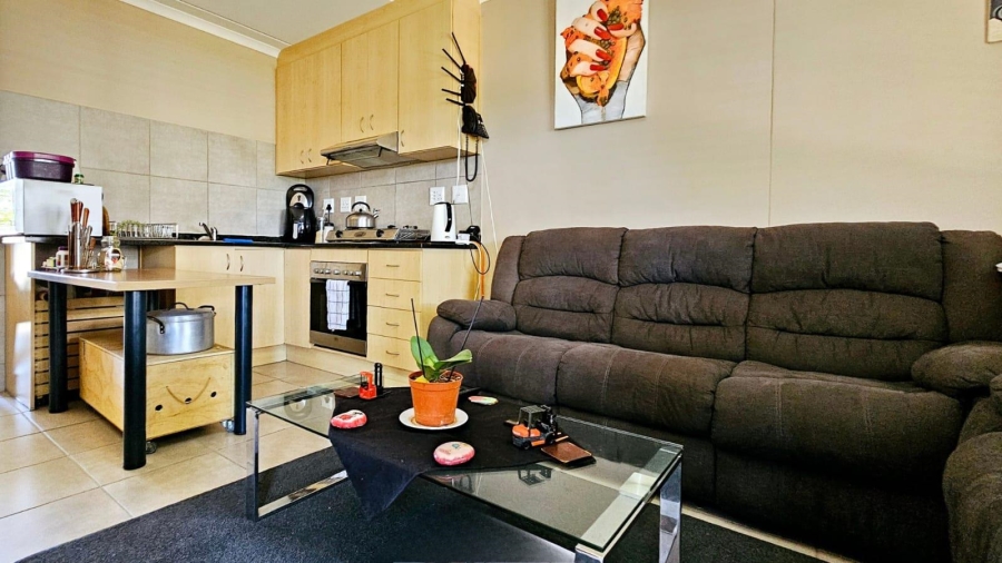 2 Bedroom Property for Sale in Buhrein Western Cape